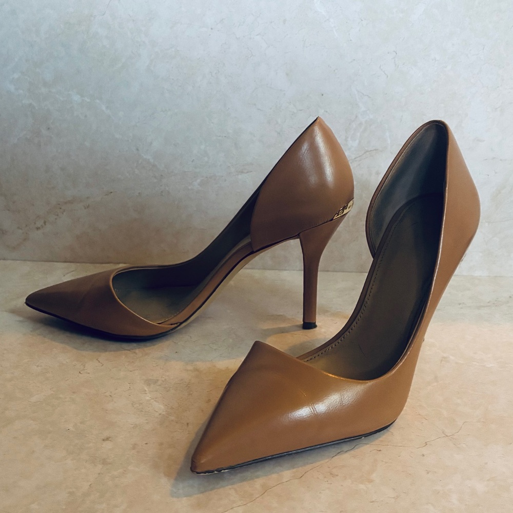 Michael Kors D’Orsay Pump